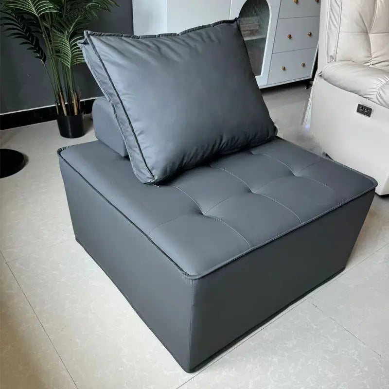 Sofa blanc moderne de style minimaliste.