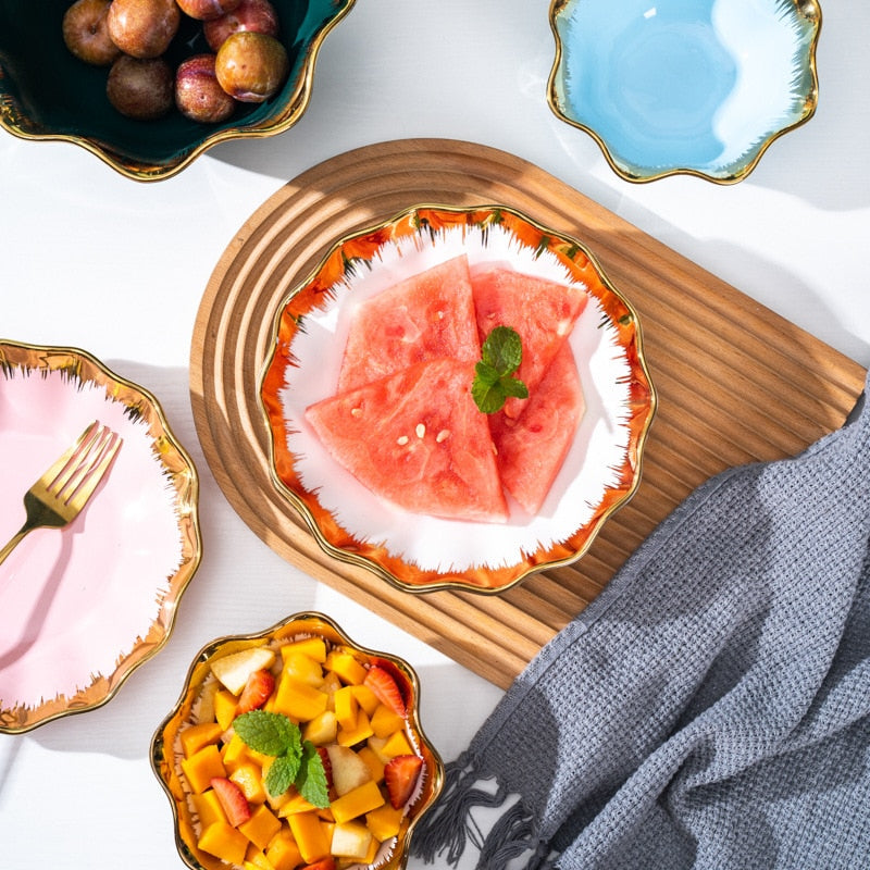 Plat luxueux en céramique. Ceramics Vegetable Fruit Salad Bowls And Plates.
