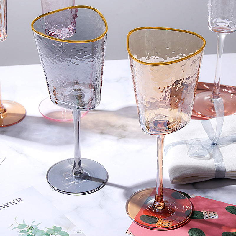 Verre à vin ou champagne en crystal. Creative Hammer Pattern With Gold Edge Pink Gray Crystal Glass.