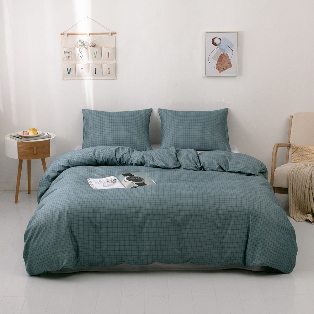 3-piece bedding set. Modern Print Bedding Set: Duvet Cover and Pillowcases.