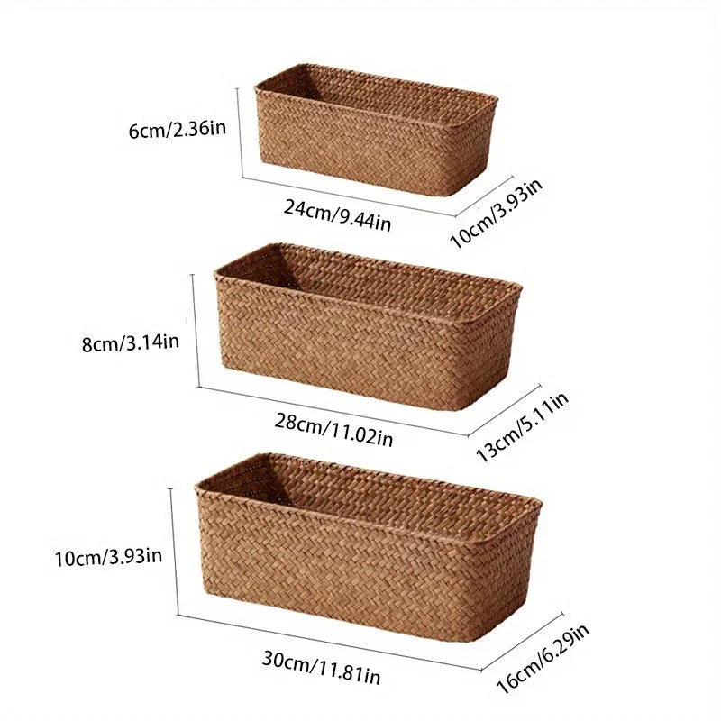 Panier de rangement en osier pour salle de bain ou cuisine.