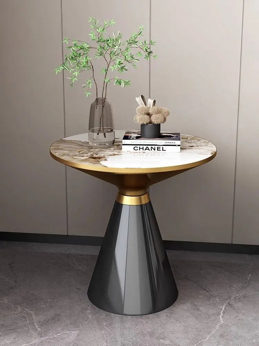 Table basse ronde élégante, 50cm de diamètre.