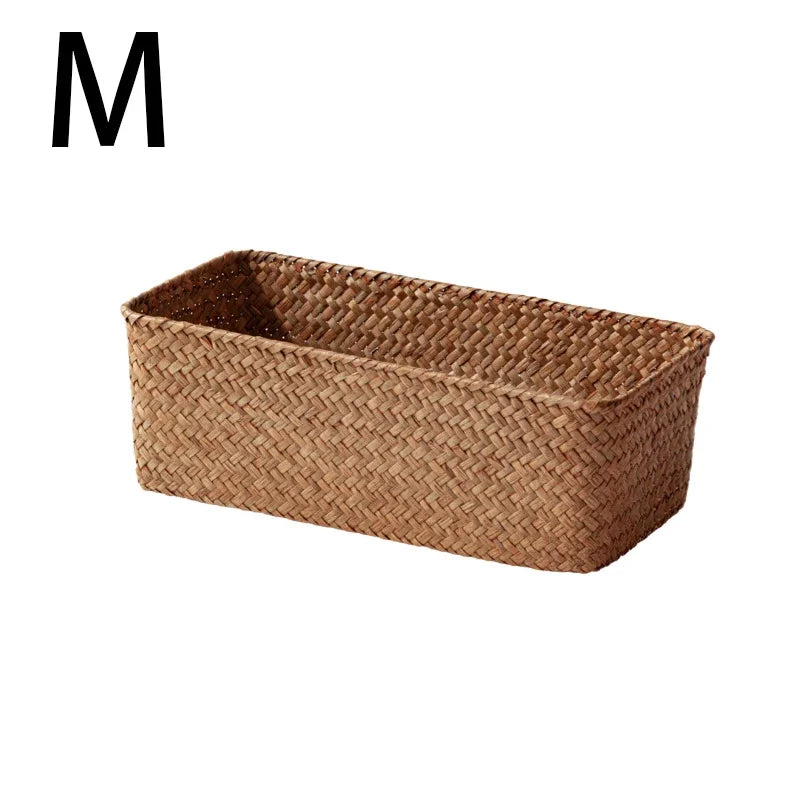 Panier de rangement en osier pour salle de bain ou cuisine.