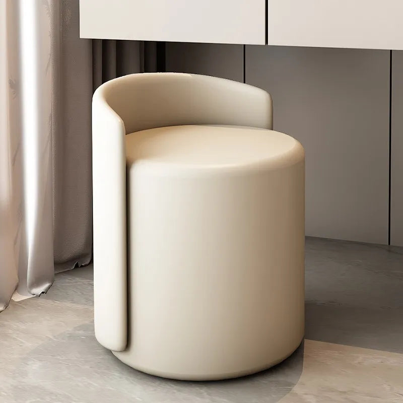 Tabouret de style minimaliste.