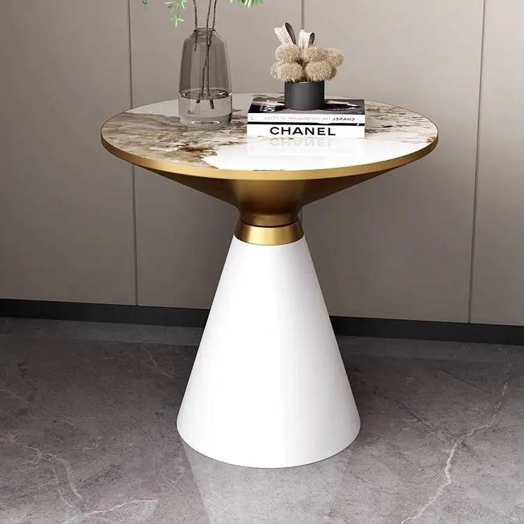 Table basse ronde élégante, 50cm de diamètre.