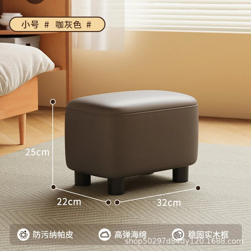 Pouf avec rangement pour salon ou chambre de dimensions 32x25x22cm.