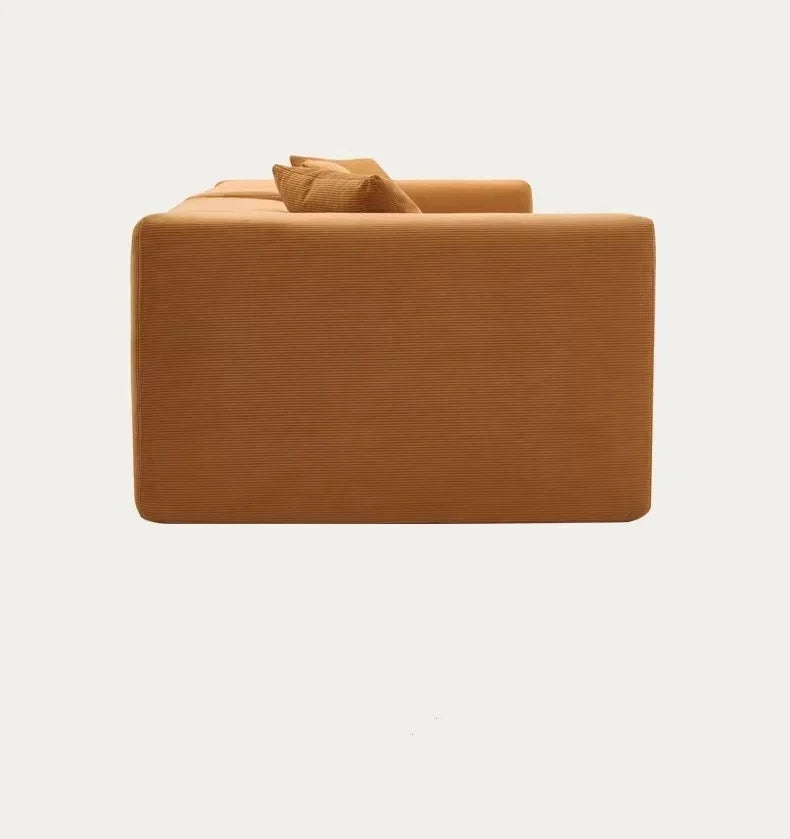 Canapé modulable 3 places, de couleur moutarde.