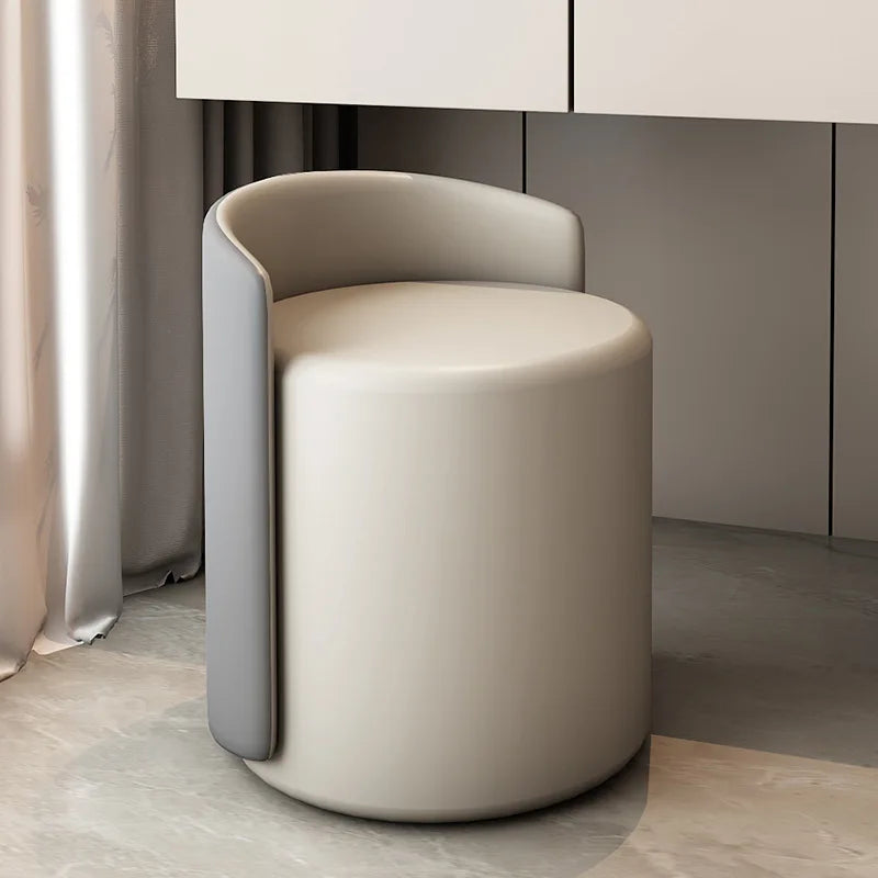 Tabouret de style minimaliste.