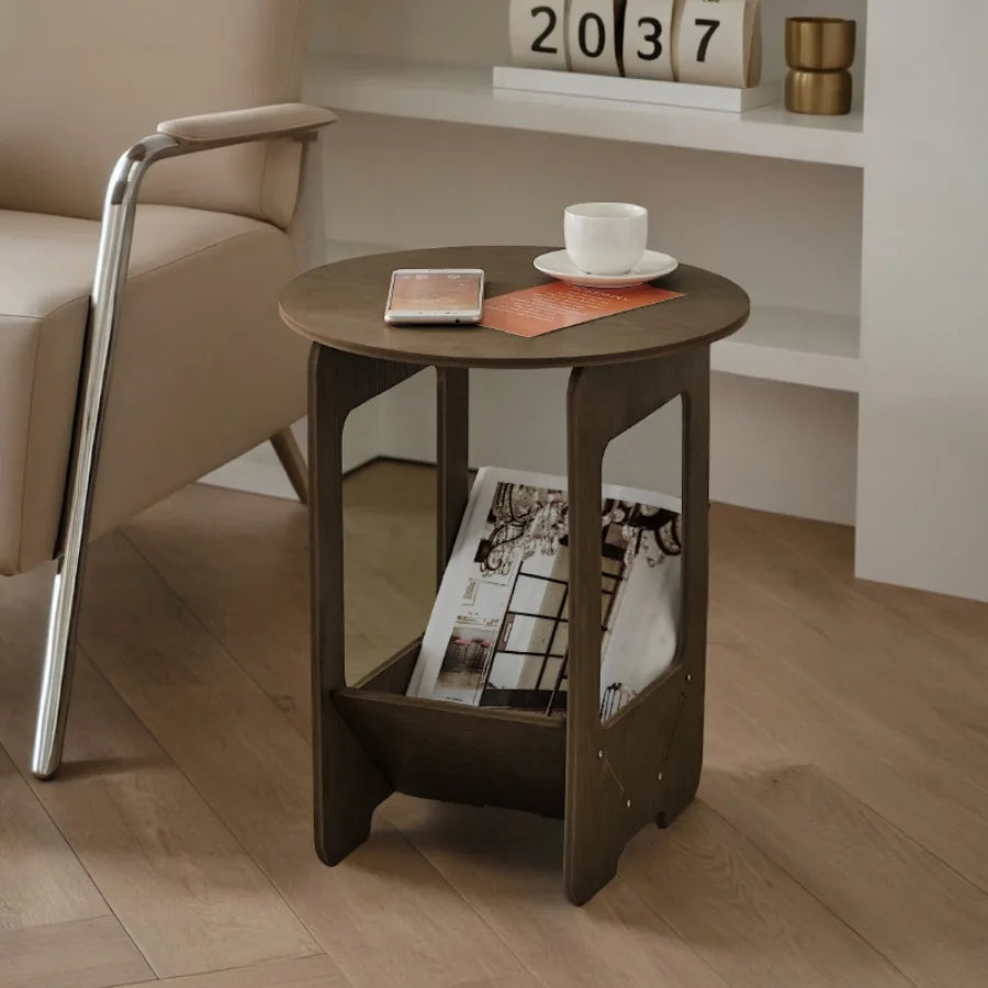 Table de chevet ou table basse pour salon, en bois massif.