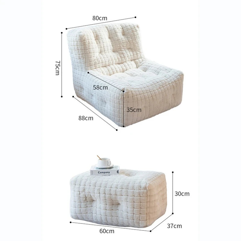 Sofa blanc confortable et son repose pied/table