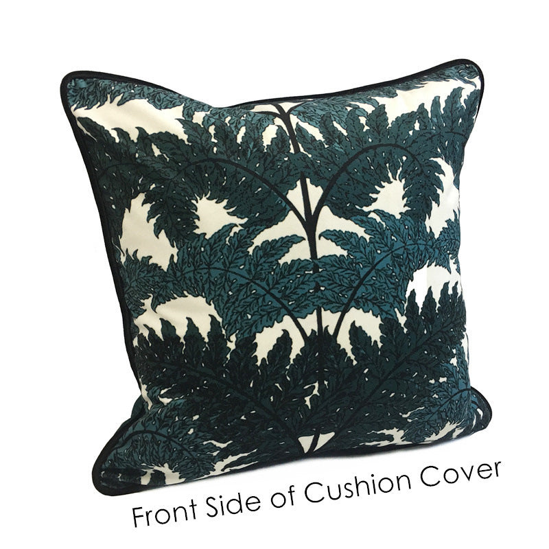 Housse de coussin en flanelle motifs feuillages.