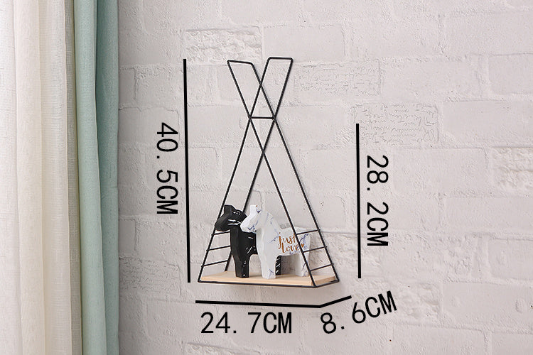 Étagère murale décorative triangulaire en fer perforé de style nordique