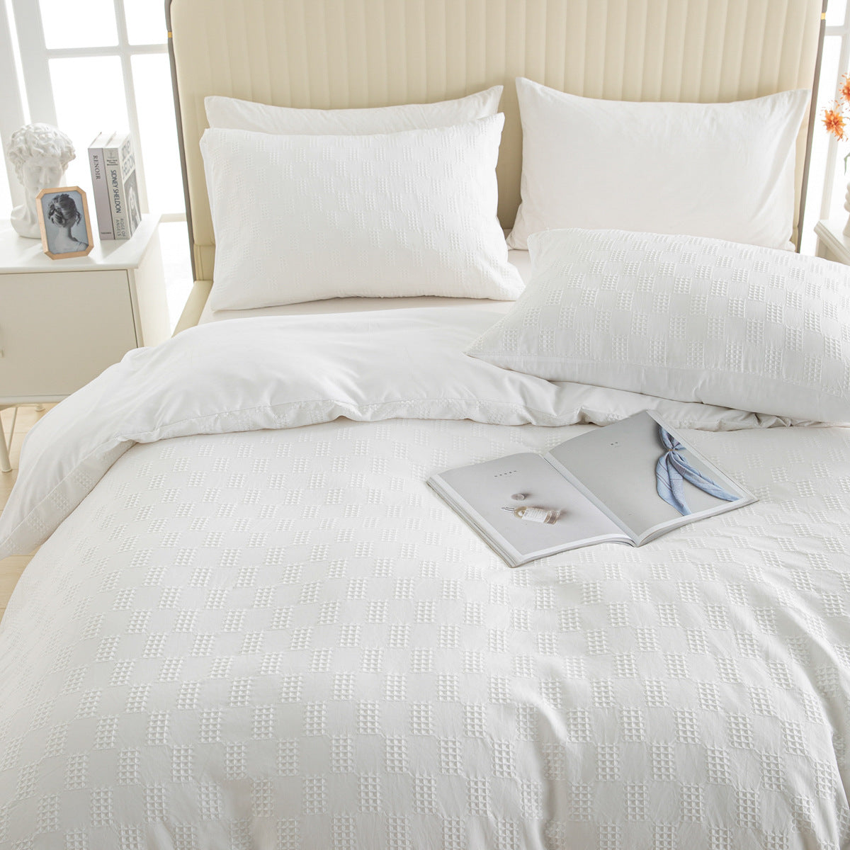 Parure de lit blanc 3 pièces. White Bedding Set Luxury.