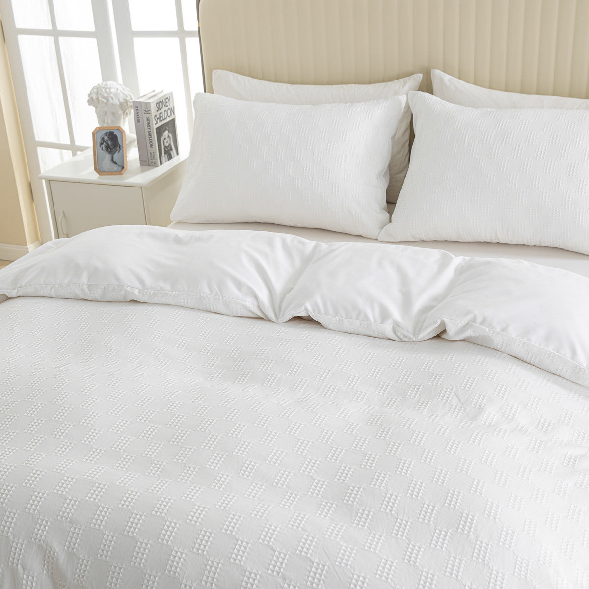 Parure de lit blanc 3 pièces. White Bedding Set Luxury.